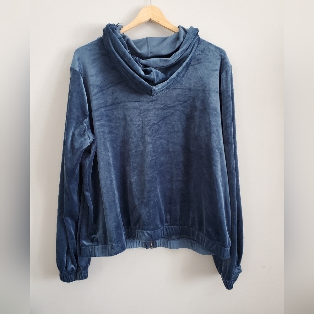 Cable and guage blue velour wide leg tracksuit. Womens XL EUC - Picture 9 of 16